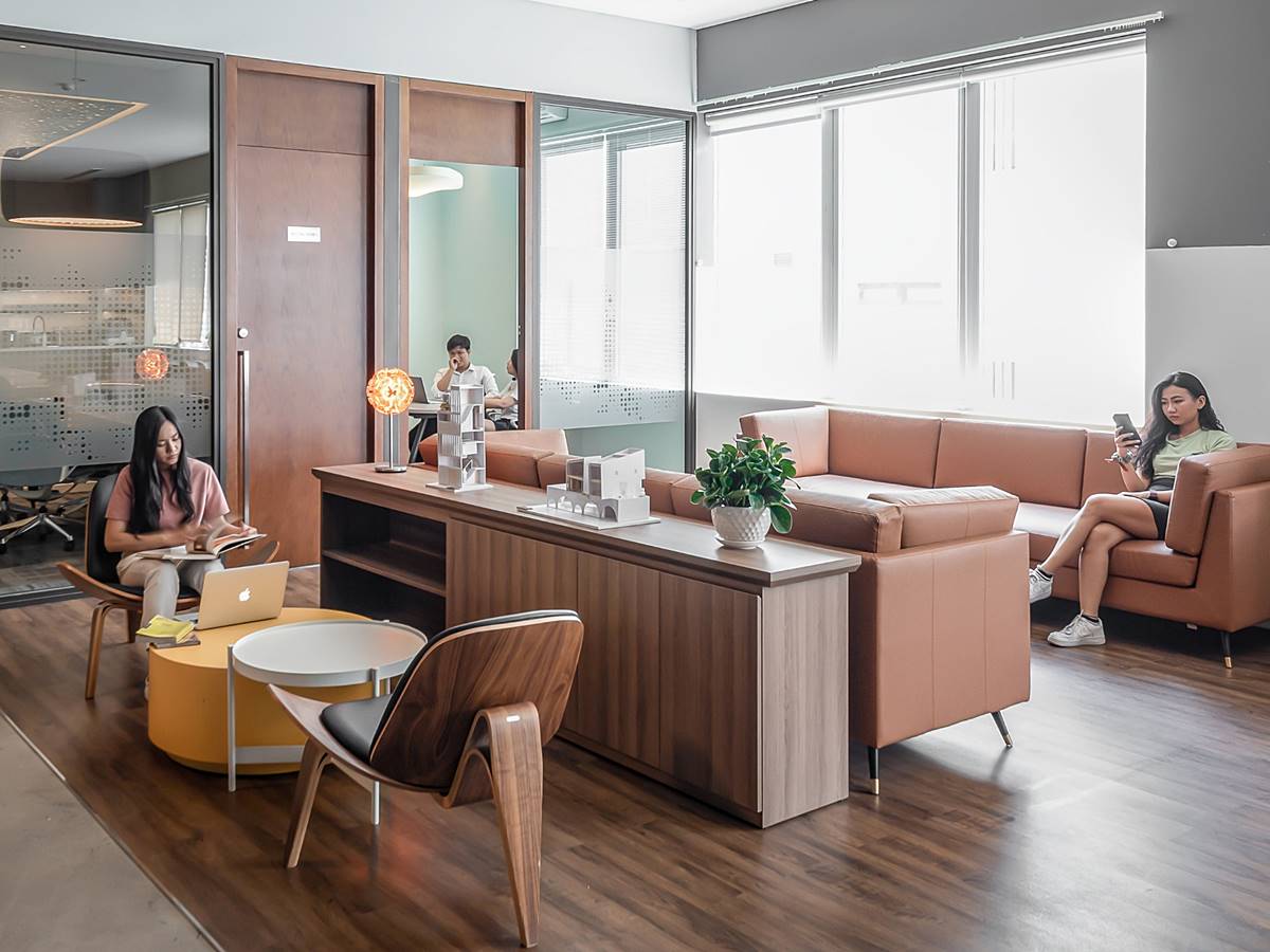 Văn phòng trọn gói Designer Hub • C-Space, 12-13 đường N1, Khu Thương Mại Nam, P. Tân Thuận Đông, Quận 7 - vlook