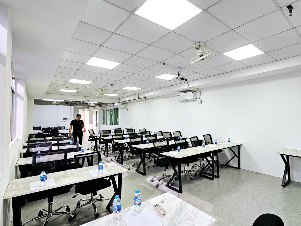Văn phòng trọn gói tại Sabay Office • 38 Cộng Hòa, Phường 4, Quận Tân Bình - Vlook.vn