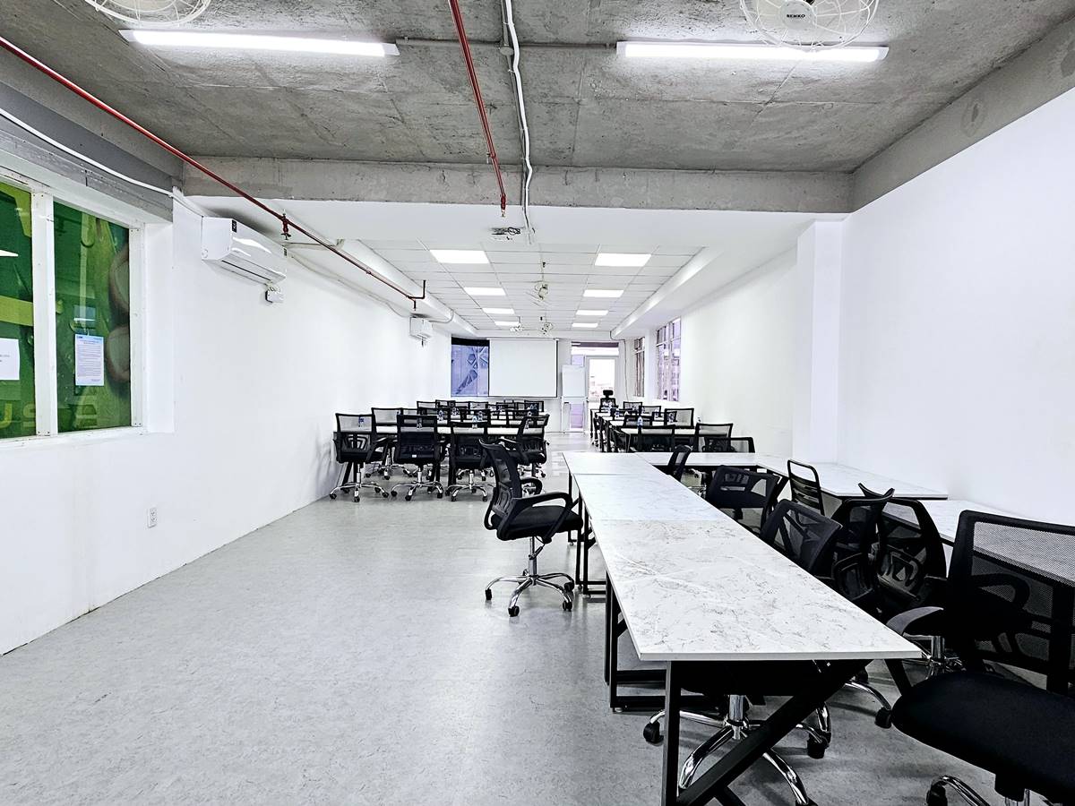 Văn phòng trọn gói tại Sabay Office • 38 Cộng Hòa, Phường 4, Quận Tân Bình - Vlook.vn