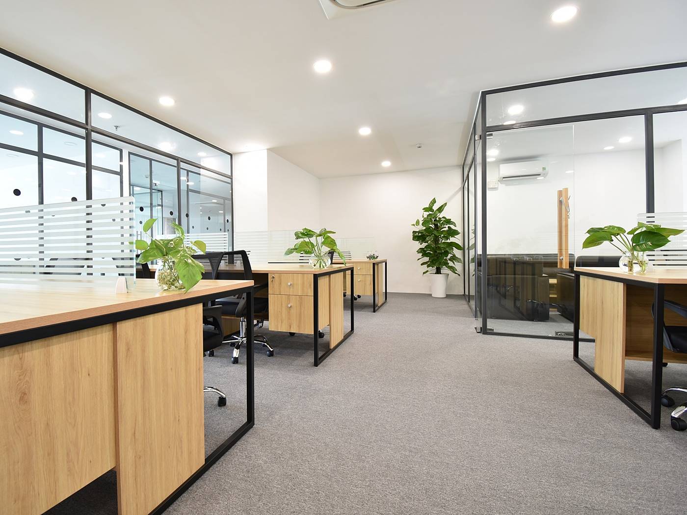 Văn phòng trọn gói Saigon Office • Victory Tower. 12 Tân Trào, Phường Tân Phú, Quận 7 - Vlook.vn