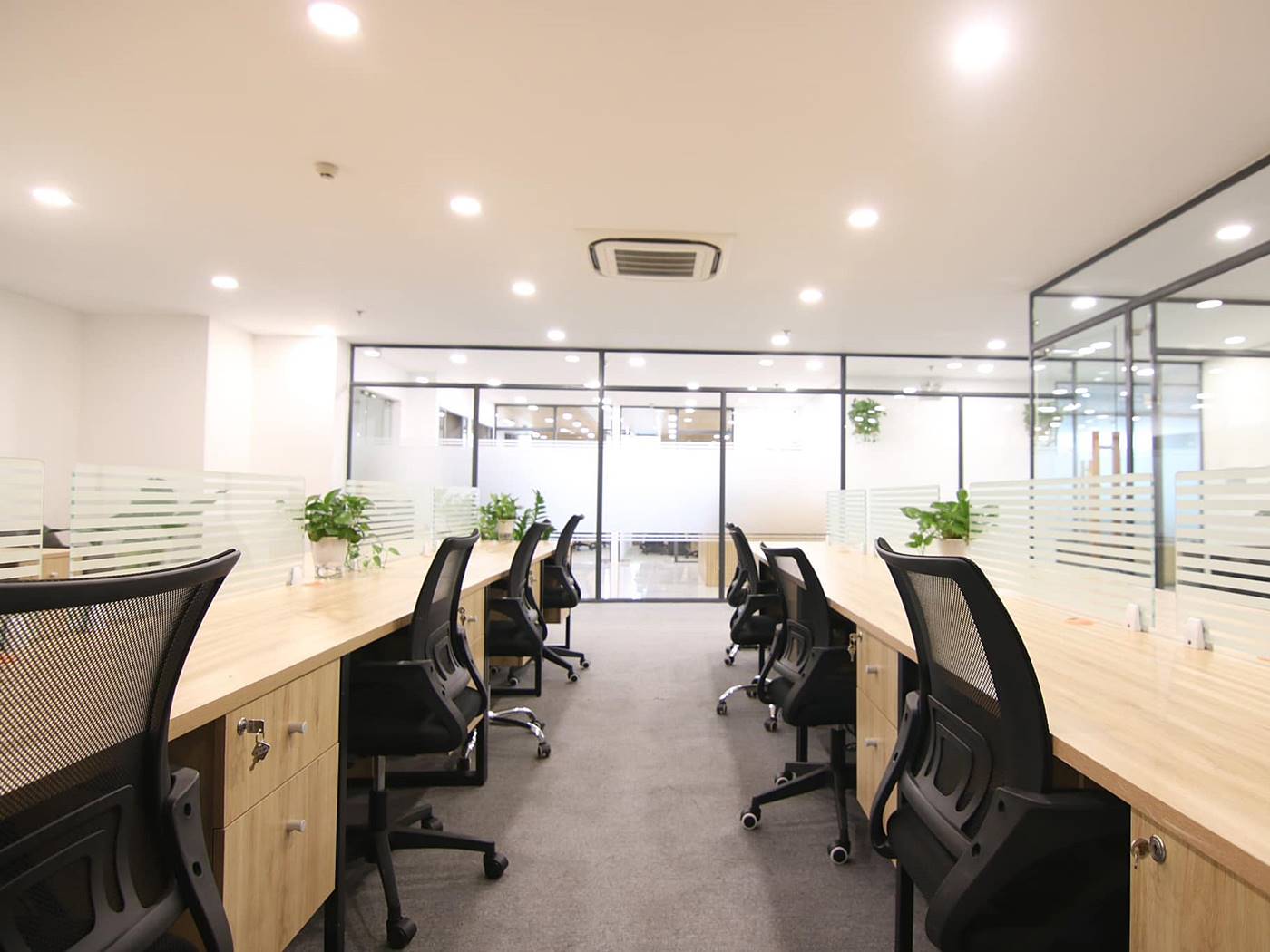 Văn phòng trọn gói Saigon Office • Victory Tower. 12 Tân Trào, Phường Tân Phú, Quận 7 - Vlook.vn
