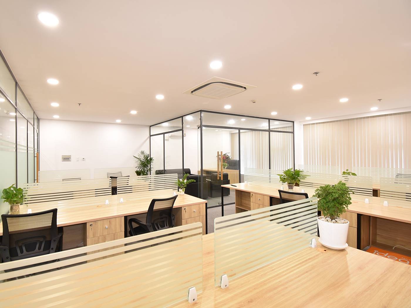 Văn phòng trọn gói Saigon Office • Victory Tower. 12 Tân Trào, Phường Tân Phú, Quận 7 - Vlook.vn