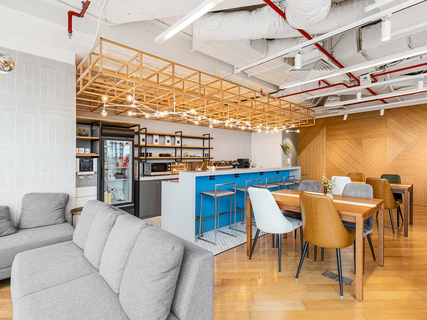Văn phòng trọn gói, coworking tại HANA Asia, Lim Tower, 9-11 Tôn Đức Thắng, Phường Bến Nghé, Quận 1 - Vlook.vn