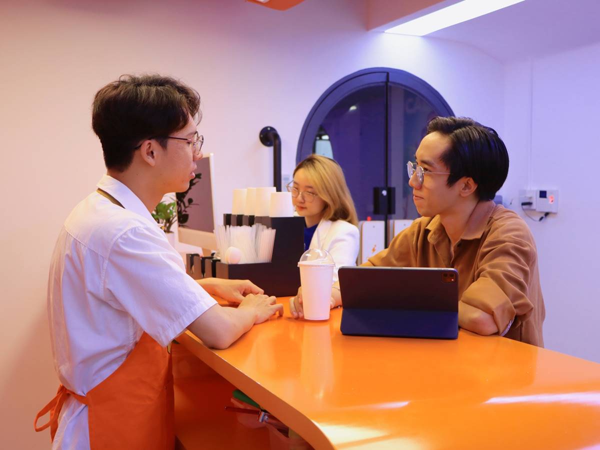 Văn phòng trọn gói Quantum Working Space • Sư Vạn Hạnh, 766/1 Sư Vạn Hạnh Phường 12, Quận 10 - Vlook.vn
