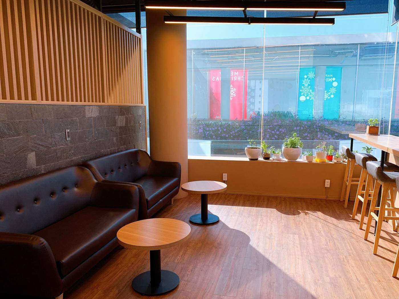 Văn phòng trọn gói Pronexus, Zen Plaza 54-56 Nguyễn Trãi, Phường Bến Thành, Quận 1 - Vlook.vn